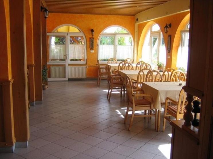 Sziget Hotel&Restaurant Тарьян Экстерьер фото